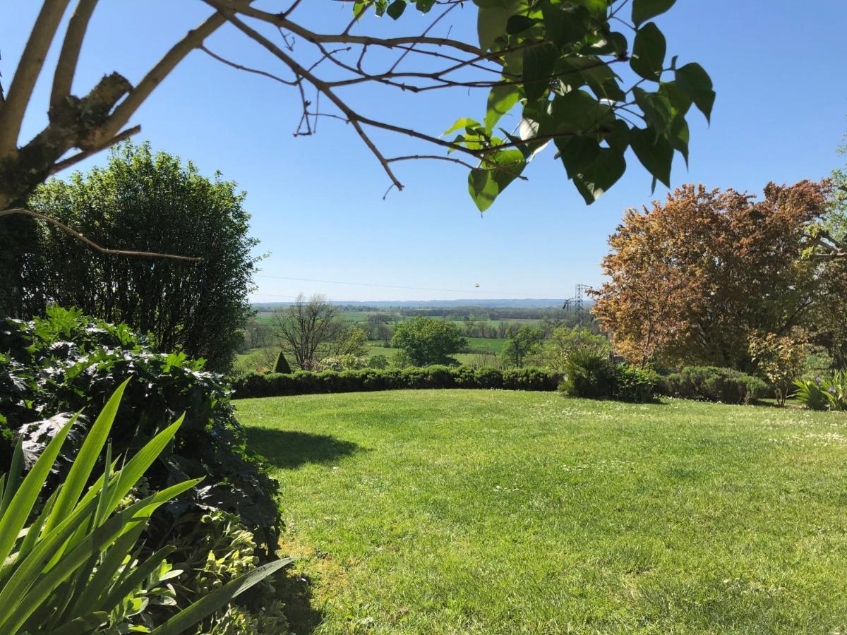 La Ferme Buissonniere Bed & Breakfast Bardou Exterior foto