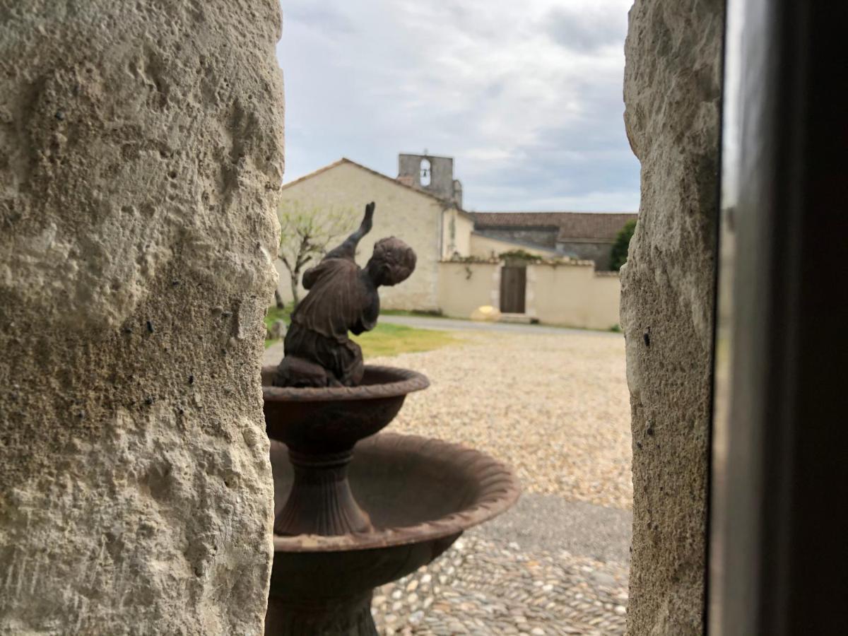 La Ferme Buissonniere Bed & Breakfast Bardou Exterior foto