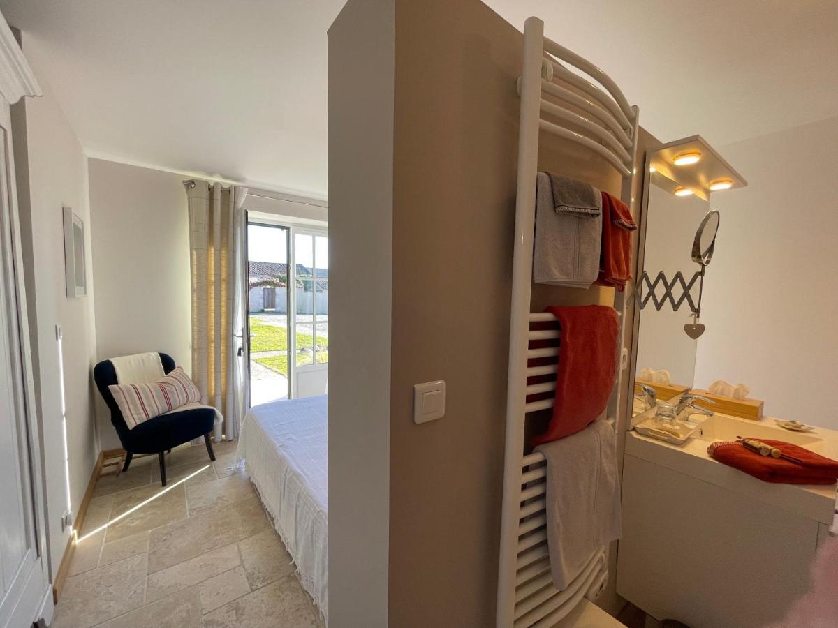 La Ferme Buissonniere Bed & Breakfast Bardou Exterior foto